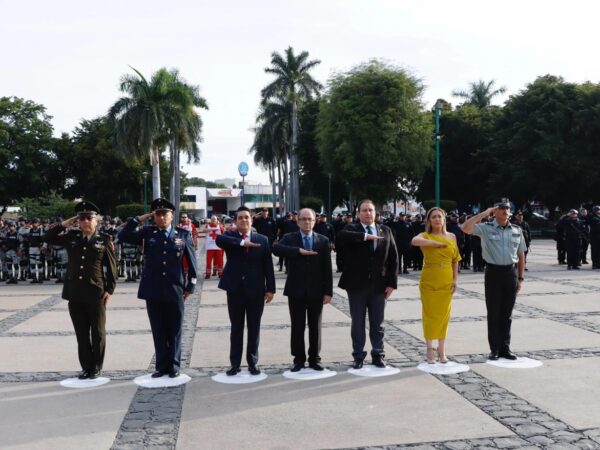 Gobierno de Sinaloa conmemora el aniversario de la Bandera de México