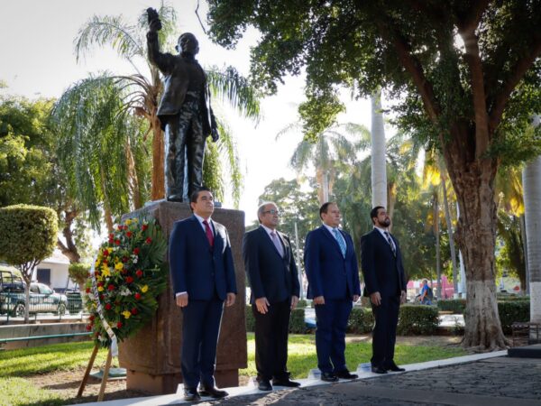 Gobierno de Sinaloa conmemora el 218 Aniversario del Natalicio de Don Benito Juárez
